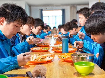 宁陕学生用餐