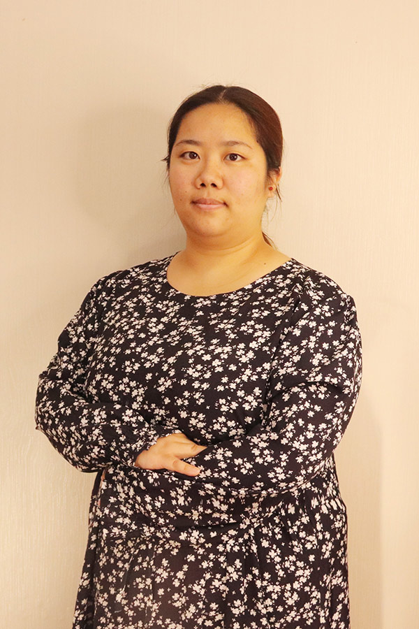 宁陕候洋  本科学历，优秀班主任